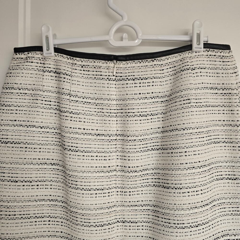 NEW NWT Calvin Klein White & Black Tweed Pencil Skirt Faux Leather Trim | Size 8 - Picture 7 of 10